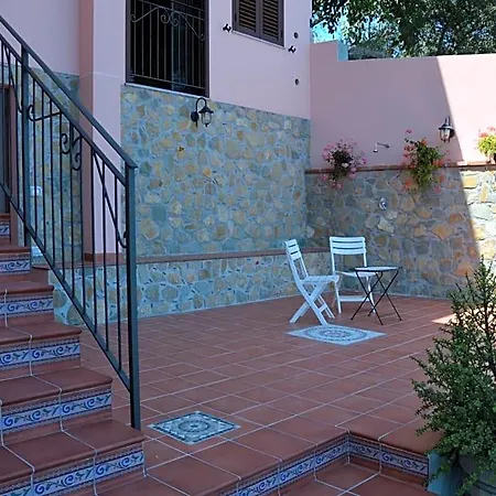 Incantevole Vicolo 3* פיראינו